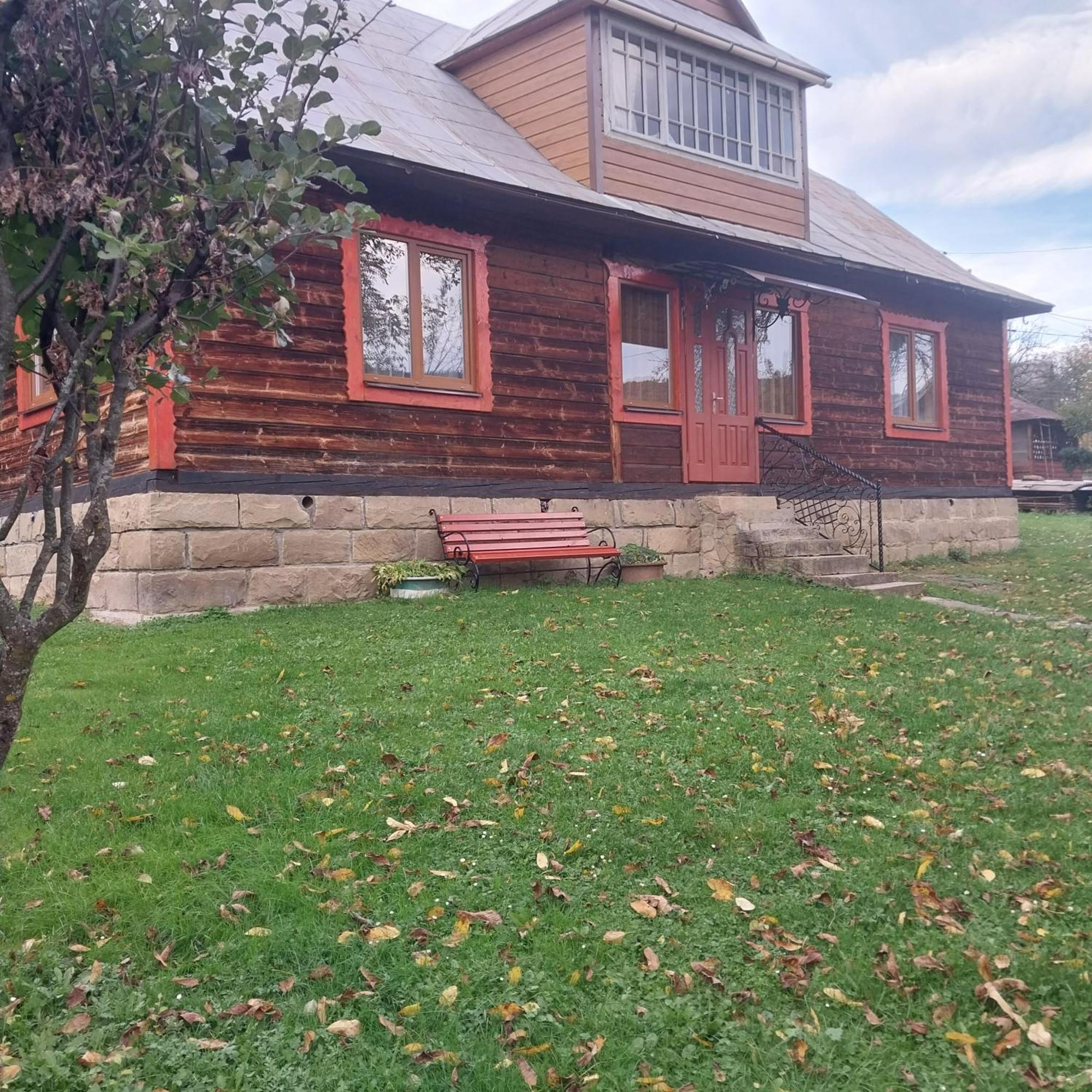 Villa Затишний Дім Jaremtsche Exterior foto